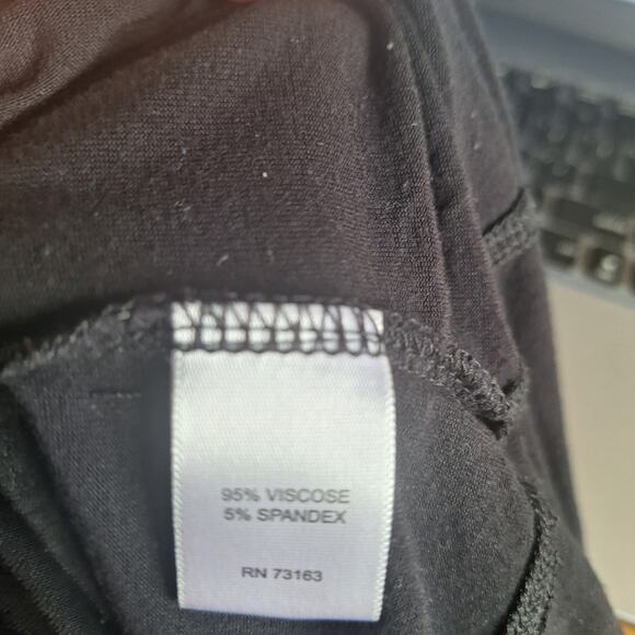 Cable & Gauge Women 3x Black Classic Pointed Hem Shark Bite 3/4 Sleeve top - Picture 5 of 6